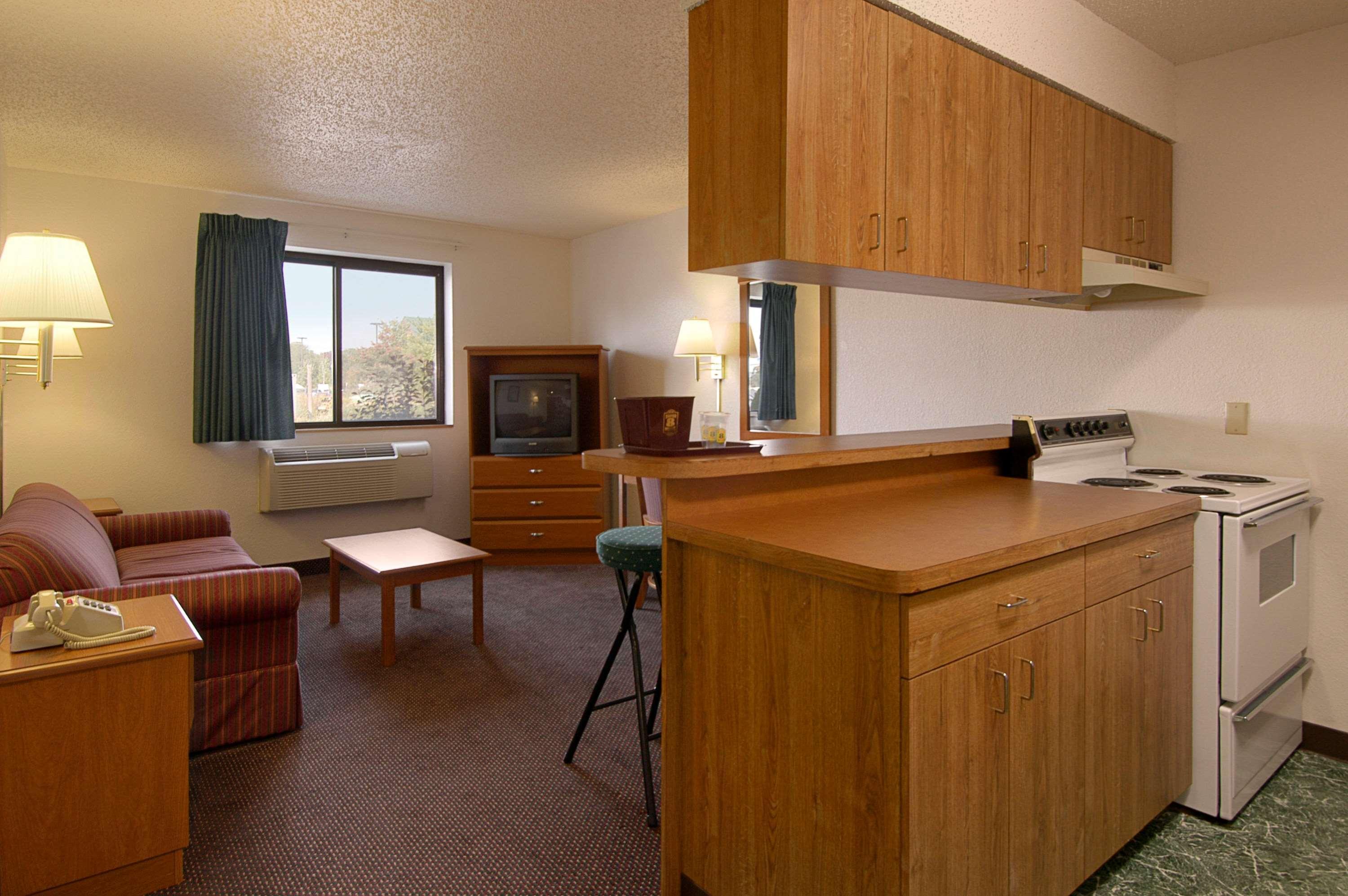 Super 8 By Wyndham Pulaski Eksteriør billede